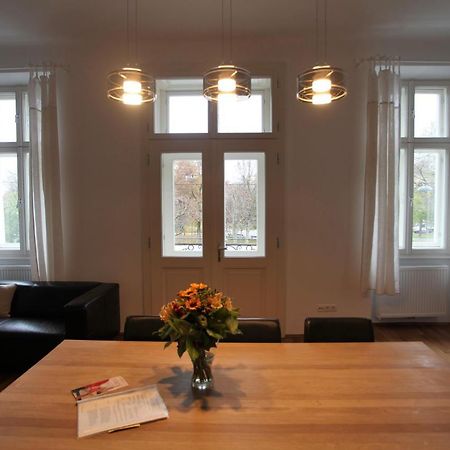 Casa Nostra - Ausgefallene Wohnung Am Augarten ウィーン エクステリア 写真