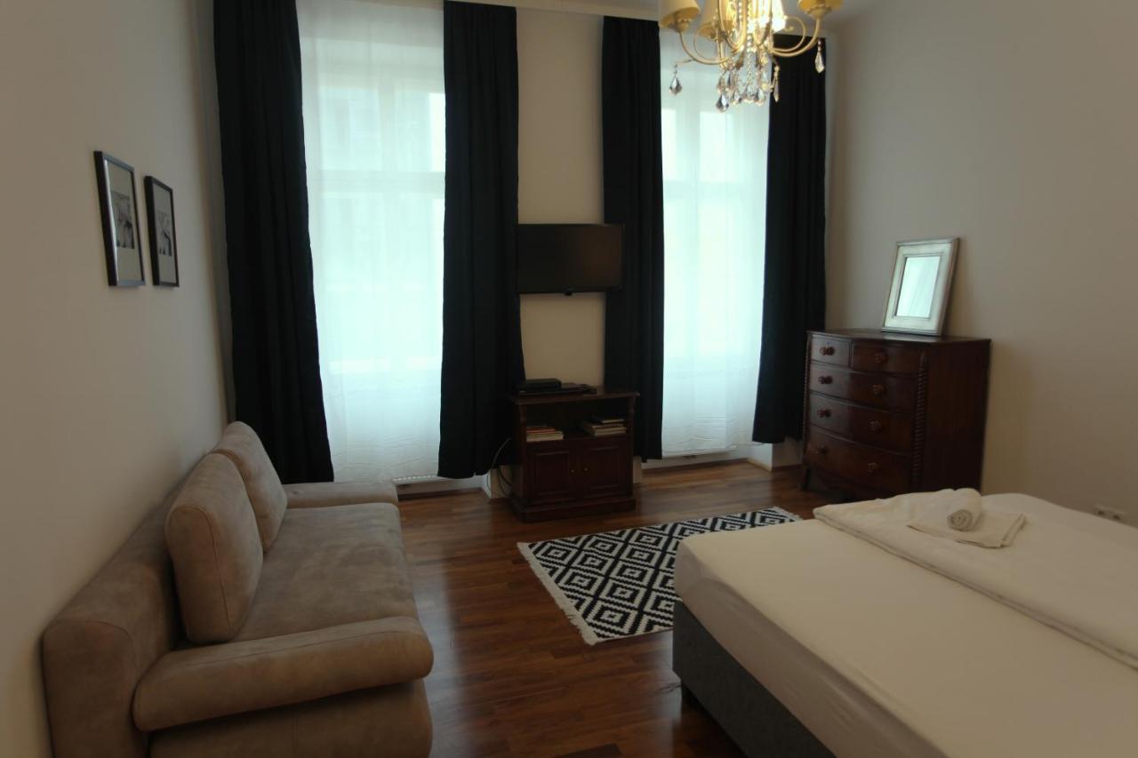Casa Nostra - Ausgefallene Wohnung Am Augarten ウィーン エクステリア 写真