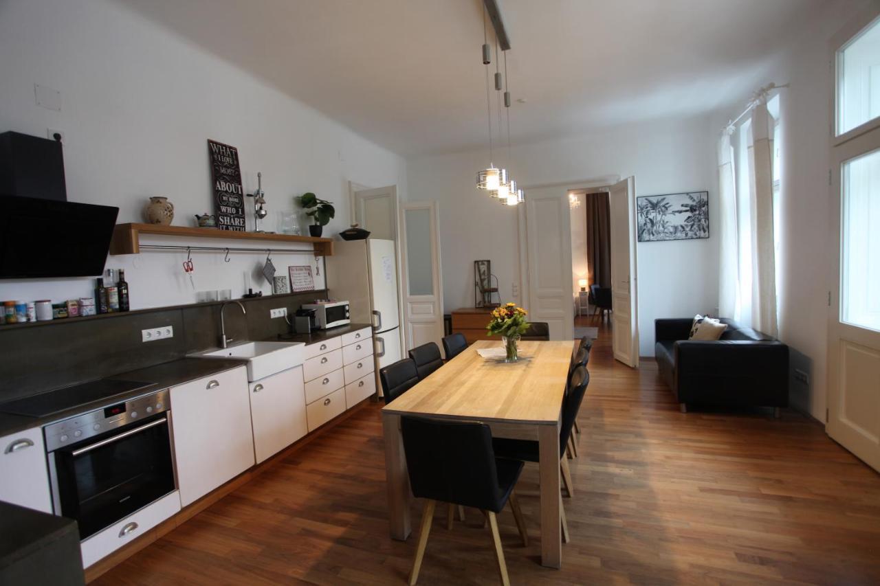 Casa Nostra - Ausgefallene Wohnung Am Augarten ウィーン エクステリア 写真