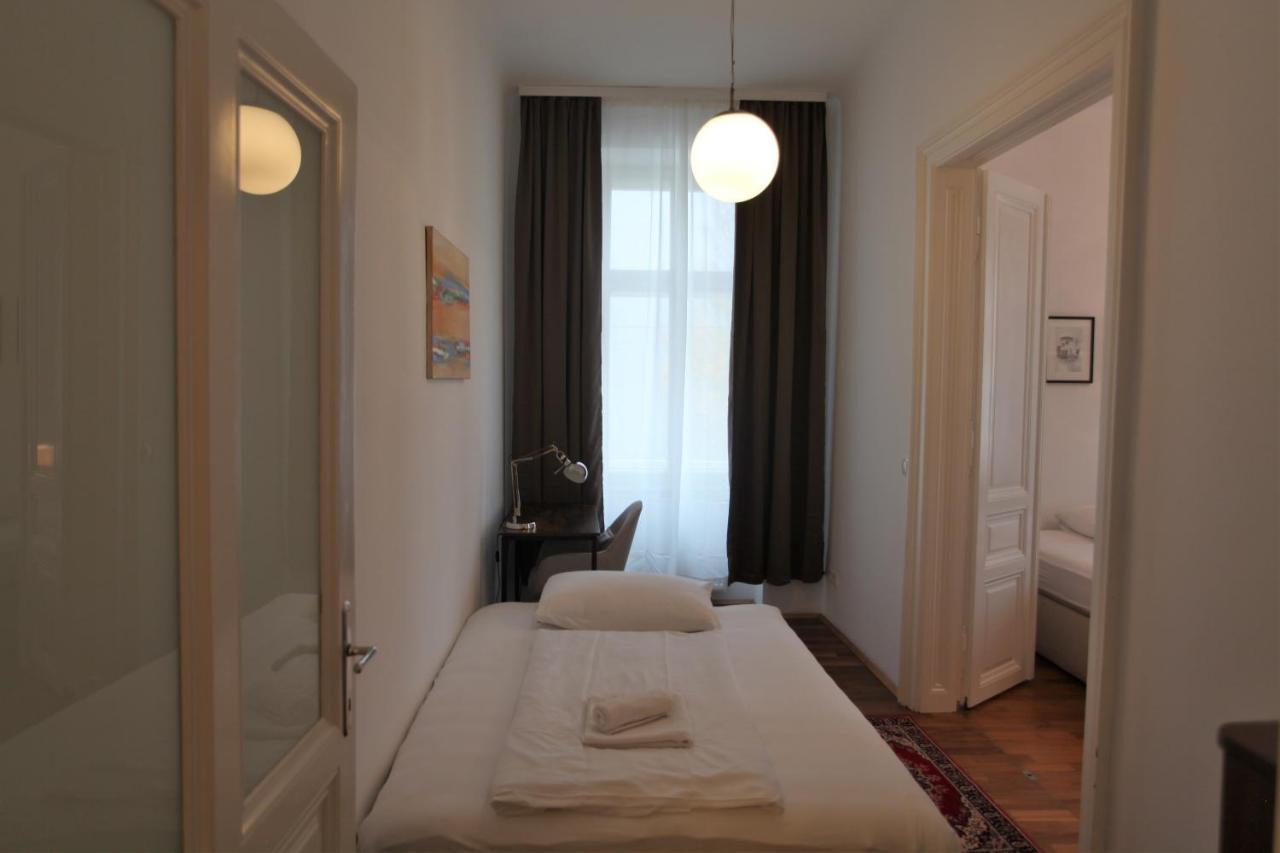 Casa Nostra - Ausgefallene Wohnung Am Augarten ウィーン エクステリア 写真
