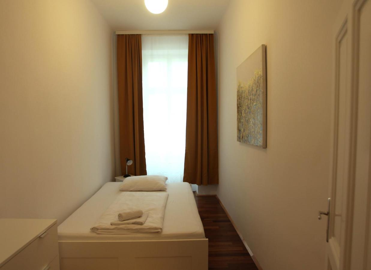 Casa Nostra - Ausgefallene Wohnung Am Augarten ウィーン エクステリア 写真